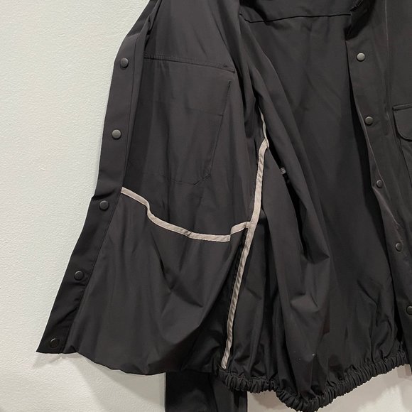 ZARA Traveler - Made to move- Black Jacket - Picture 4 of 4